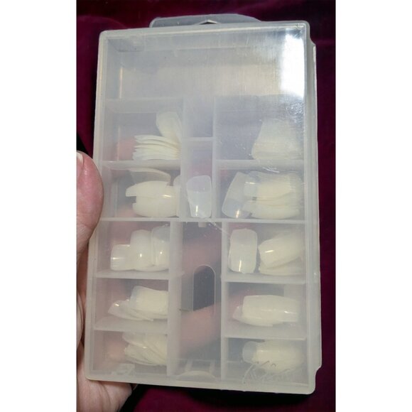 Faux Nails And Tips Bundle - Picture 5 of 14